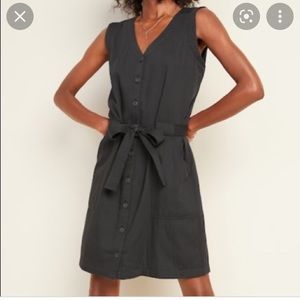 Sleeveless utility dress